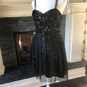 NWT French Connections Size 2 Black Sequin and Tulle Mini Party Dress